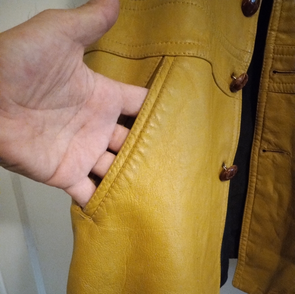 Vintage leather jacket - Picture 4 of 8